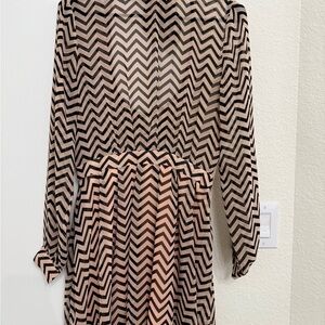 Forever 21 Black and Tan Chevron Long Sleeve Dress